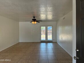 11014 N 65th Ave in Glendale, AZ - Building Photo - Building Photo