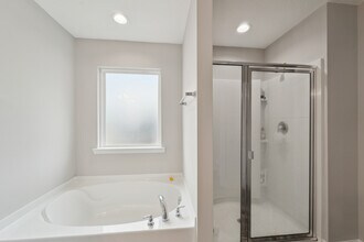 601 Meloney Dr in Hinesville, GA - Building Photo - Building Photo