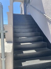 6165 Lewis Ave in Long Beach, CA - Foto de edificio - Building Photo