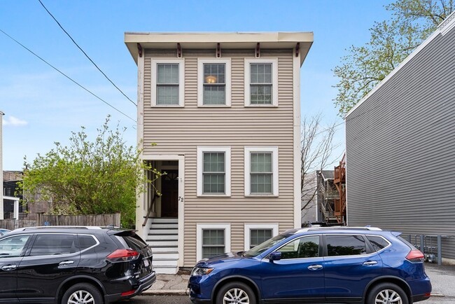 property at 72 Baxter St