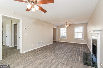 6342 Milo Dr in Austell, GA - Building Photo - Building Photo