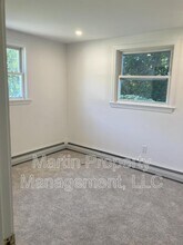 15 Walsh Rd in Bedford, MA - Building Photo - Building Photo