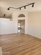19217 N 36th St in Phoenix, AZ - Foto de edificio - Building Photo