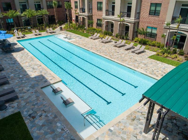 The Caroline in Houston, TX - Foto de edificio
