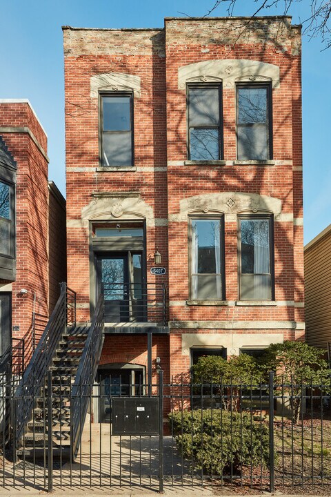 3407 S Indiana Ave in Chicago, IL - Building Photo