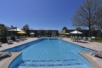 Building Photo - District at Hurstbourne Apartamentos in Louisville, Kentucky