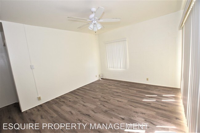 103 N Loop Dr in Camarillo, CA - Building Photo - Building Photo