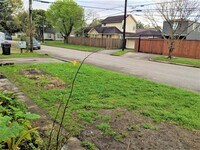 4110 Michaux St photo'