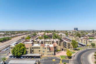 Circle Tree Condominiums in Mesa, AZ - Building Photo - Building Photo