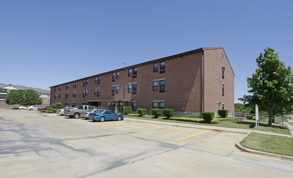 Mesquite Gardens Apartments in Mesquite, TX - Foto de edificio