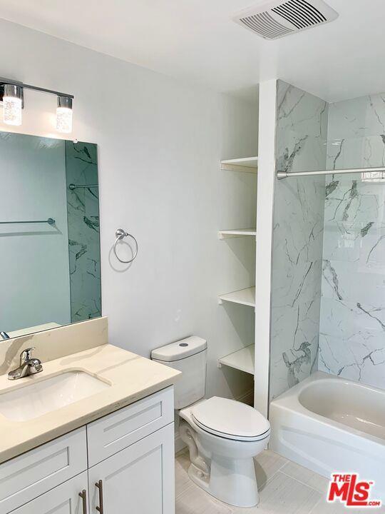 property at 11753 Iowa Ave