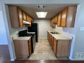 1210 Monroe Loop in Killeen, TX - Building Photo - Building Photo
