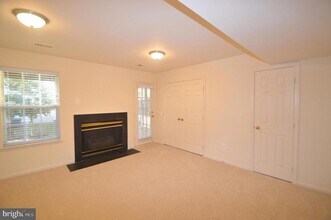 13509 Bannacker Pl in Herndon, VA - Building Photo - Building Photo