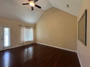 404 Northgate Dr in Washington, NC - Building Photo - Building Photo