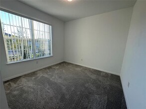 6114 32nd St E in Ellenton, FL - Building Photo - Building Photo