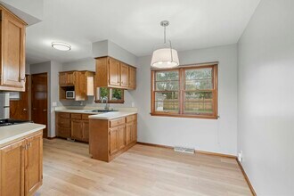 527 South St in Lockport, IL - Building Photo - Building Photo