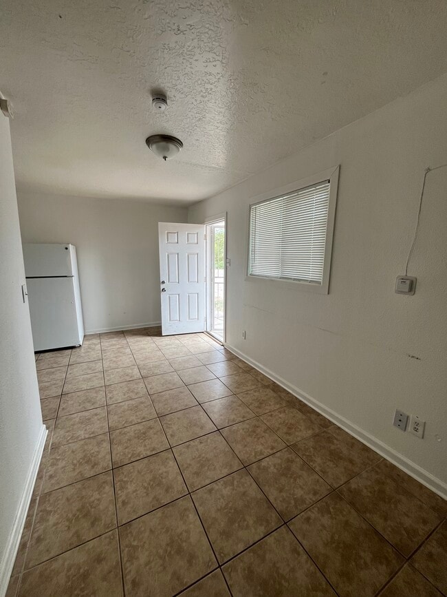 property at 713 Cannon Rd SW