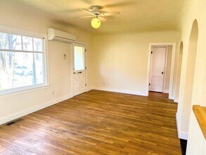 290 S Mountain Ave in Ashland, OR - Building Photo - Building Photo