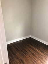 530 Locust St in Elgin, IL - Building Photo - Building Photo
