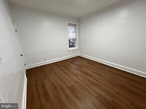 121 S 55th St in Philadelphia, PA - Building Photo - Building Photo