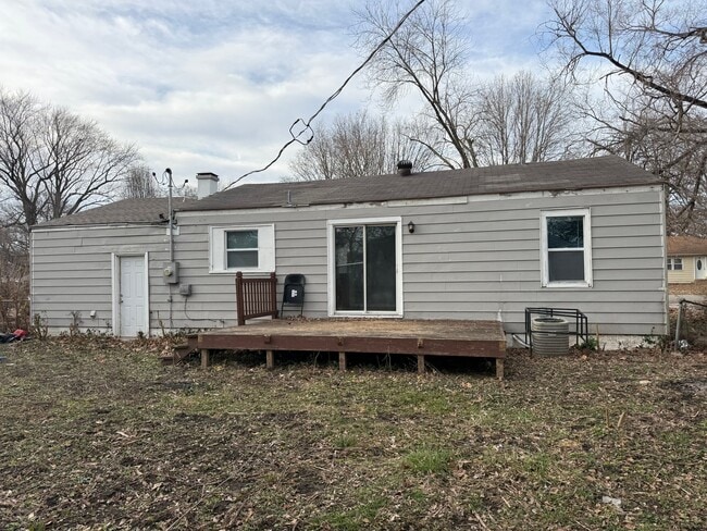 804 Otto St in Sauget, IL - Foto de edificio - Building Photo