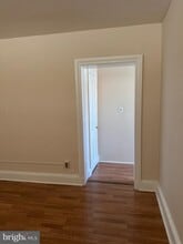 13 W Union St in Burlington, NJ - Building Photo - Building Photo