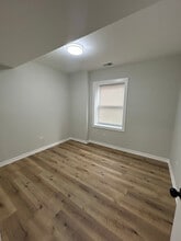 1110 W Marquette Rd in Chicago, IL - Building Photo - Building Photo