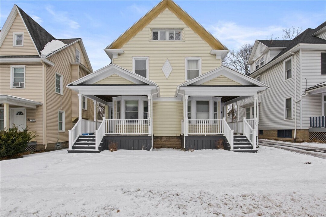 1547 South Ave in Rochester, NY - Building Photo