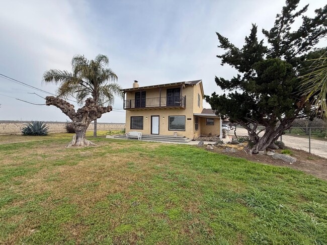 10608 S Zediker Ave in Parlier, CA - Building Photo - Building Photo