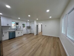 5326 Hammill Rd in El Monte, CA - Building Photo - Building Photo