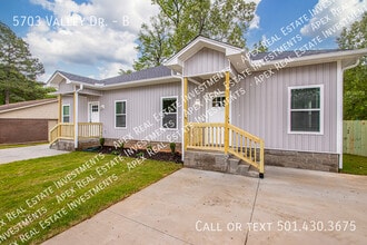 5703 Valley Dr in Little Rock, AR - Building Photo - Building Photo