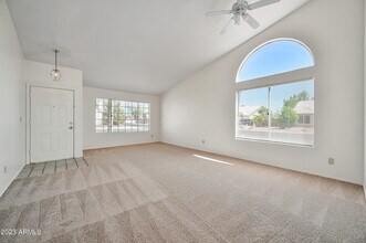 856 54 Cir in Mesa, AZ - Building Photo - Building Photo