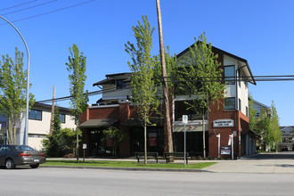 Gladstone Park in New Westminster, BC - Building Photo - Building Photo