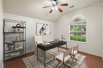 1511 Weatherford Dr in Austin, TX - Building Photo - Building Photo