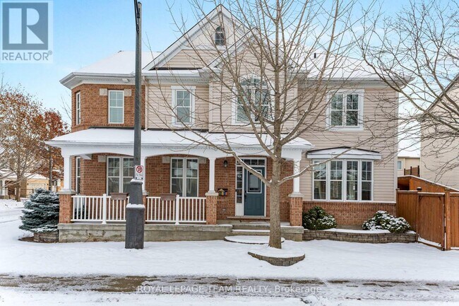 221 Kohilo Crescent in Ottawa, ON - Building Photo - Building Photo