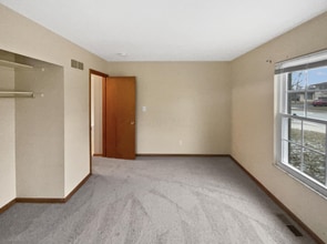 2343 Salem Ave in Grove City, OH - Building Photo - Building Photo