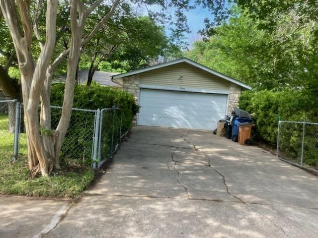 property at 5728 Palo Blanco Ln