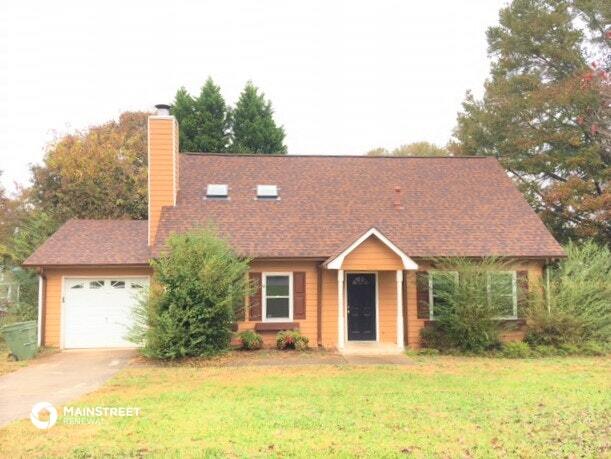 6045 Amberly Rd in Rex, GA - Building Photo