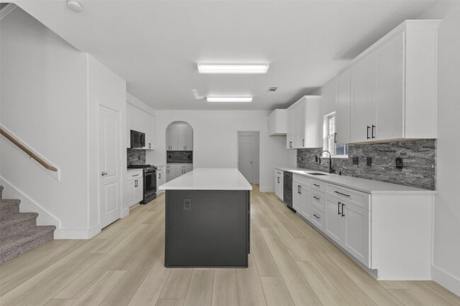 16727 Summer Cypress Ct