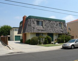 16792 Sims St in Huntington Beach, CA - Building Photo