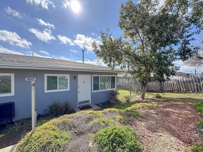 28948 Goetz Rd in Canyon Lake, CA - Building Photo - Building Photo