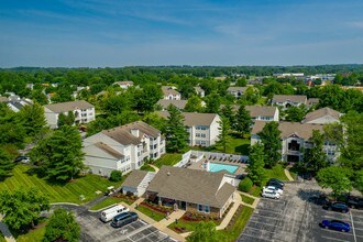 Greenway Chase in Florissant, MO - Building Photo - Building Photo