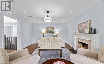 42 Heathview Ave in Toronto, ON - Building Photo - Building Photo