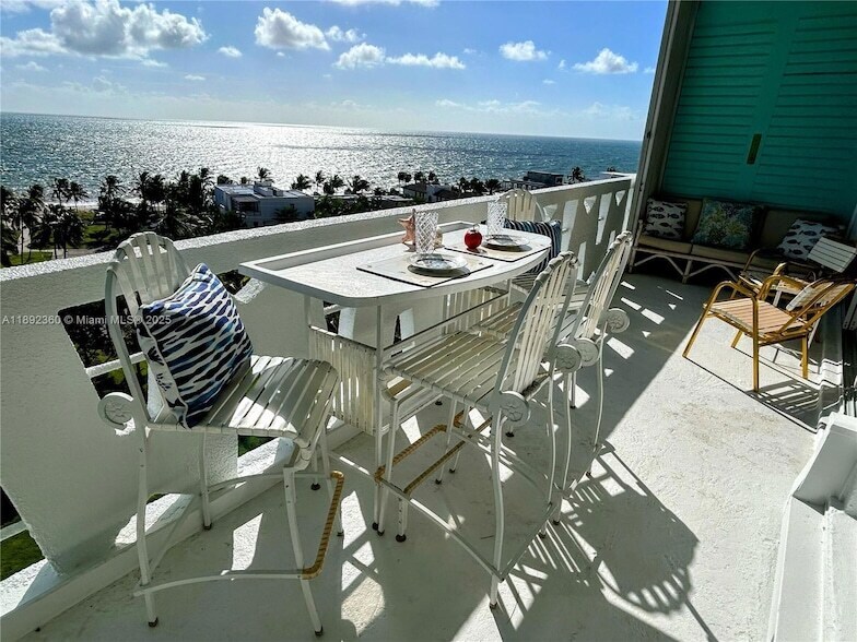 2840 N Ocean Blvd in Fort Lauderdale, FL - Foto de edificio