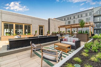 Lusso in Columbus, OH - Building Photo - Building Photo