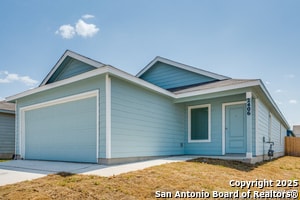 2406 Legends Crk in New Braunfels, TX - Building Photo - Building Photo