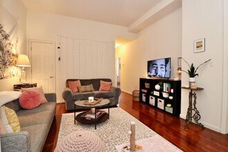 1035 Washington St in Hoboken, NJ - Building Photo - Building Photo