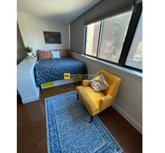 9 Hawthorne Pl, Unit 6C in Boston, MA - Building Photo - Building Photo