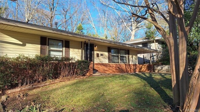 property at 3321 Vermont Dr