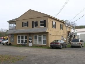 1606 Union Center Maine Hwy in Endicott, NY - Foto de edificio - Building Photo